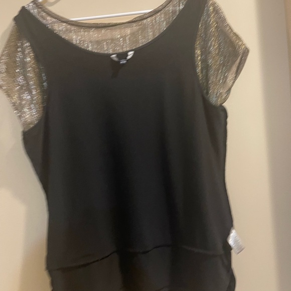 Reitmans Shimmering Silver and Black Blouse - Picture 5 of 6